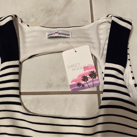 - NWT Dainty Hooligan Striped Mini Dress cutout back size - Picture 6 of 10